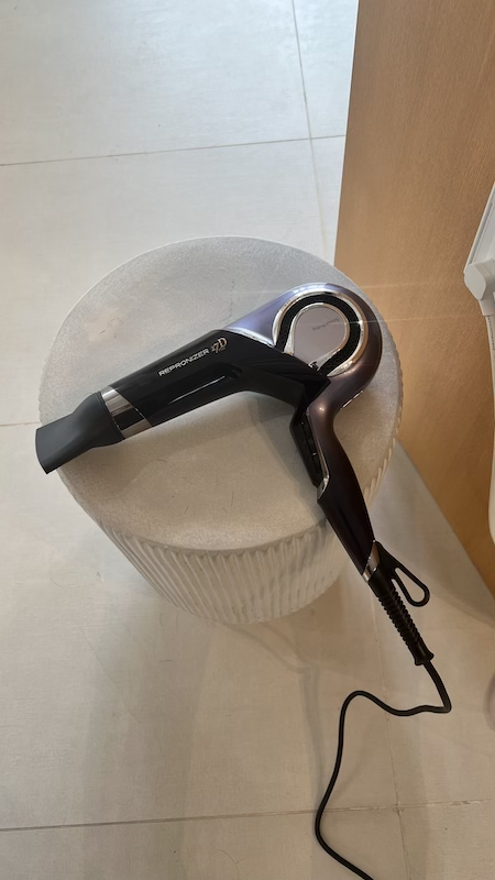 Aki_hair_dry